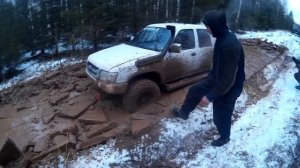Лед был толстый! Грейт вол дир по бездорожье! на 31 колесах.
