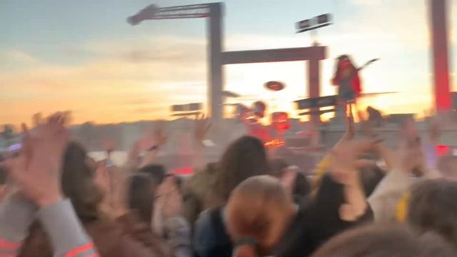 УЖАСНОЕ волонтерство на Алых Парусах!!!⛵️ смотреть онлайн