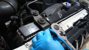 How to replace the Radiator upper mount bushing - L200