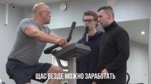Чемпион Мира по Армрестлингу притворился новичком #12 | Пранк с AKIMBO 69