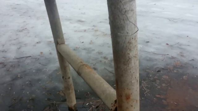 Очень удобный мостик для рыбалки и купания