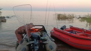 "Жизнь на пенсии".. Закрытие рыбацкого сезона (часть вторая). 🎣🐟🦈🐬🐠👍.