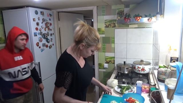 28 03 20, в город по ресницы, готовим ужин, Шаповаловы Коля Оля смотреть онлайн