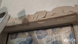 Как выставить уголок по дверному откосу