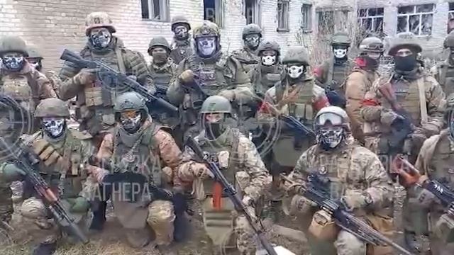 Бойцы "Оркестра" записали эмоциональное обращение к главе администрации Горячего Ключа. смотреть онлайн