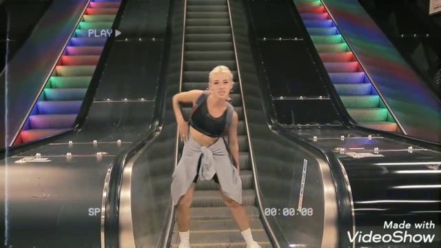 Жук навозник, я колхозник ты приедешь, сядем пить чай(Песня про личную жизнь) - Настя Ивлеева смотреть онлайн