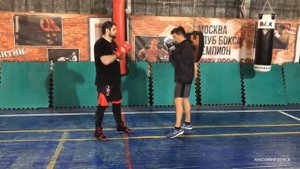 Перекрестные удары в боксе.