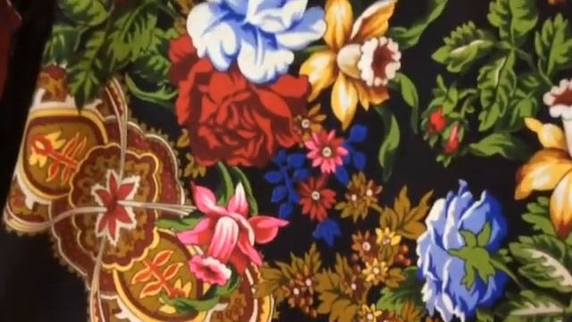 Элитная шаль 148/148 «Белые розы» Шаховская Лидия