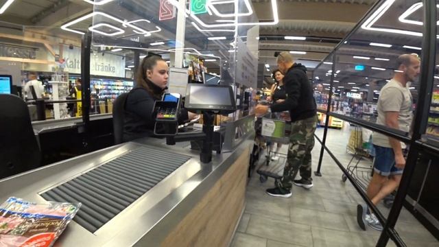 КАЗАХСТАН ЗАМЕНИТ РОССИЮ. ОЧЕРЕДЬ НА ПОМОЙКУ. СДАЛ БУТЫЛКИ. ЕДЕМ НА ДАЧУ. смотреть онлайн