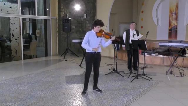 J.S.Bach Gavotte en Rondeau ,Menuet 1 and Menuet 2 смотреть онлайн