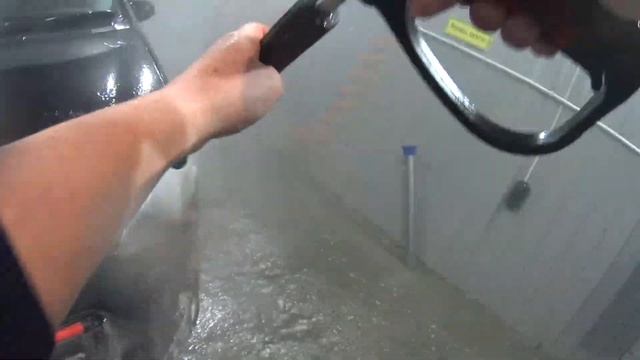 Как помыть машину быстро и качественно на мойке самообслуживания, мойка за 66 рублей смотреть онлайн