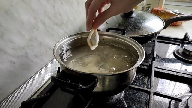 как варить пельмени в кастрюле?