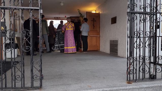 20230414 Procession with Holy Shroud смотреть онлайн