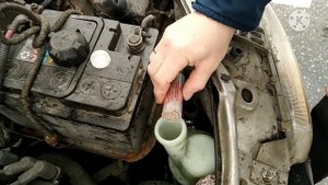 Fiat punto 176.Течь радиатора печки. Устранение.
