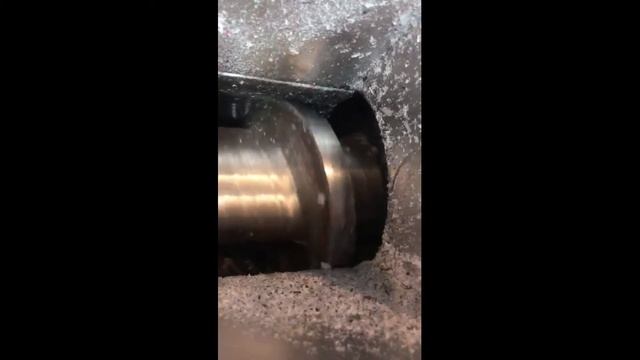 [Сервисное видео] Работа шнека экструдера в зоне подачи сырья
