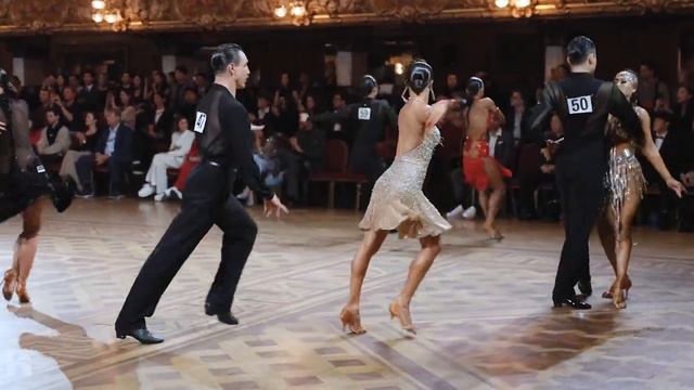 Professional Latin Blackpool 2023 Cha Cha Performance by Valentin Voronov & Anna Pelypenko Спортивны смотреть онлайн