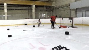 Индивидуальная тренировка хоккеиста