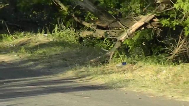 24.05.2014г. Рубежное. У этого башню сорвало Разбитые и сгоревшие БМП. смотреть онлайн