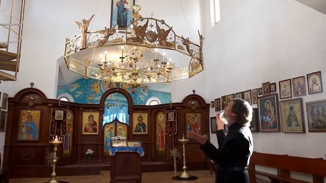Хорос, Греческая традиция заполнения внутренего пространства храма.