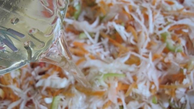 Вкусная маринованная капуста хрустящая