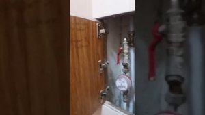 Самодельный ревизионный скрытый люк, самый бюджетный вариант.