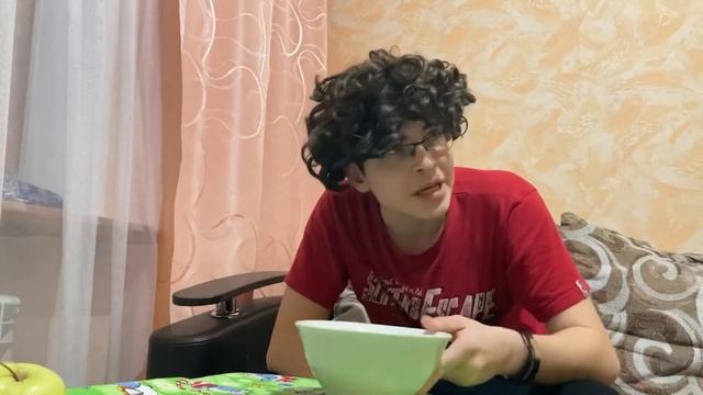 НОВЕЛЛА «ДВА ЯБЛОКА» смотреть онлайн