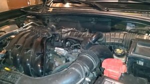 Renault Duster: TO3. Замена свечей на двигателе H4M