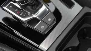 All-New Audi Q5L 2024 4WD 45 TFSI quattro Black Color