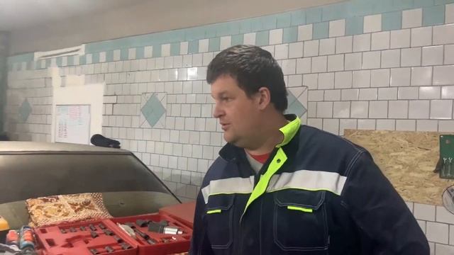 Снятие двигателя 1G-EU (Toyota Corona Mark2 GX61 ) / Часть 1 смотреть онлайн