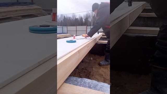 Установка перекрытия первого этажа #сип_панели на основе #СМЛ
