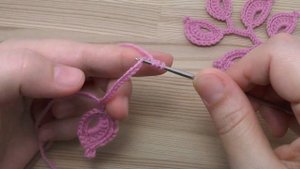 Вязание крючком для новичков ВЕТОЧКА ЛИСТИКОВ  Easy To Crochet Leaf