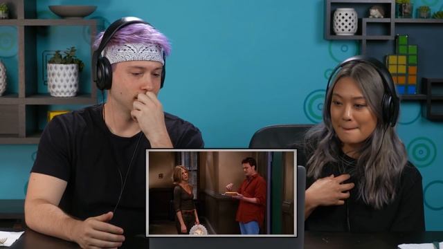 Try Not To Eat Challenge - F.R.I.E.N.D.S Food | People Vs. Food смотреть онлайн