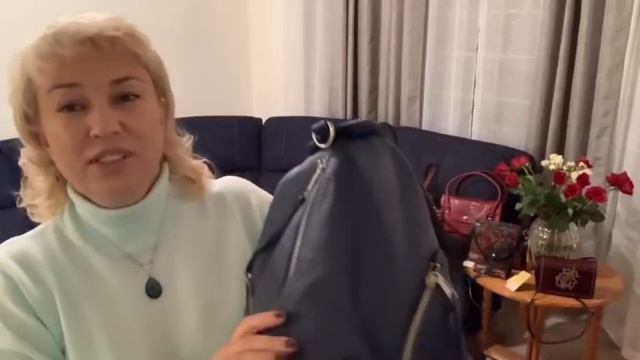 Y327 Сумочки после чёрной пятницы. смотреть онлайн