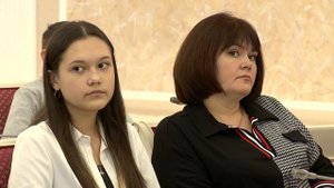 Пензенским подросткам в День Конституции вручили паспорта