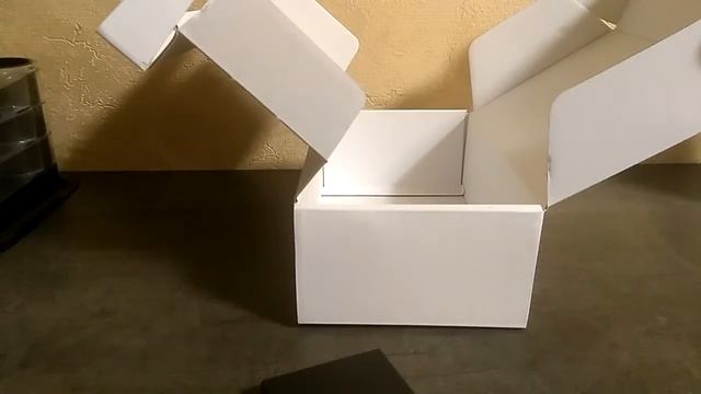 распаковка телефона BQ TANK MAX.