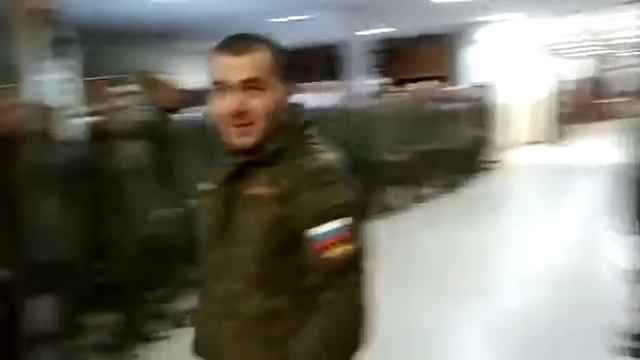 Ислам поздравляет свою маму с днем рождения)) смотреть онлайн