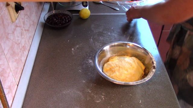 Сдобные ВАТРУШКИ с Вишневым ДЖЕМОМ, просто тают во рту и делаются очень просто! смотреть онлайн