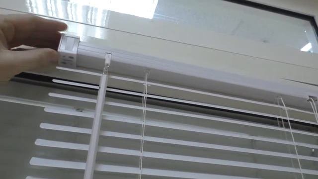 Горизонтальные пластиковые жалюзи / Horizontal Plastic Blinds