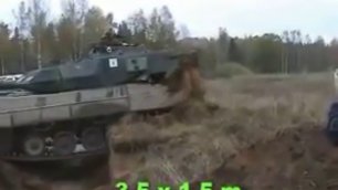 Два метода преодоления танком украинского рва