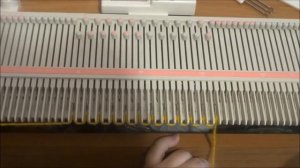 Набор петель на вязальной машинке Silver Reed LK-150 1 способ