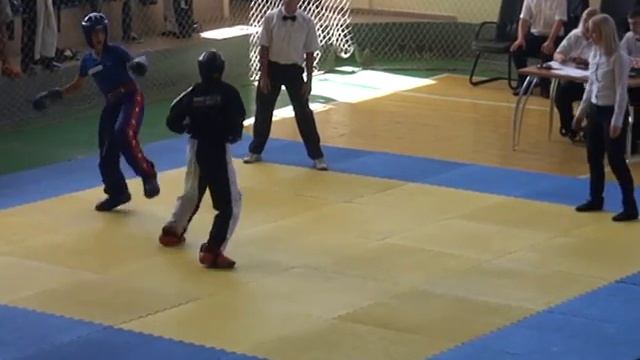 Костин Евгений 1.2 ПОИНТ 18.09.15 Чемпионат и Первенство Республики Крым по кикбоксингу WAKO смотреть онлайн