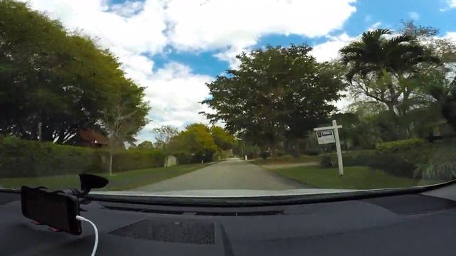 Coral Springs - едем по дворам, местные дома, большие лоты, старая застройка смотреть онлайн