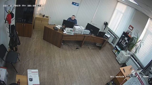 hiwatch ds-t204 2.8mm по кабелю КВК 200 метров (вместе с микрофоном) смотреть онлайн