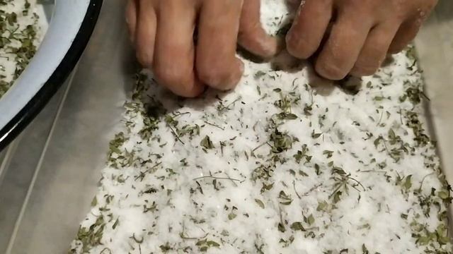 Сало сухого посола с чабрецом.