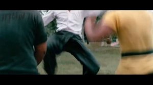 Брюс Ли вырубает ВСЮ ОХРАНУ у мафии в фильме Большой Босс (1971 The Big Boss Bruce Lee)