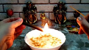 Свеча принесла очень важные вести. Гадание на воске.