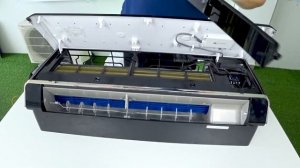 Снимаем крышку внутреннего блока сплит-системы Centek серии H и U