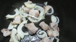 Свиная шея с овощами в мультиварке