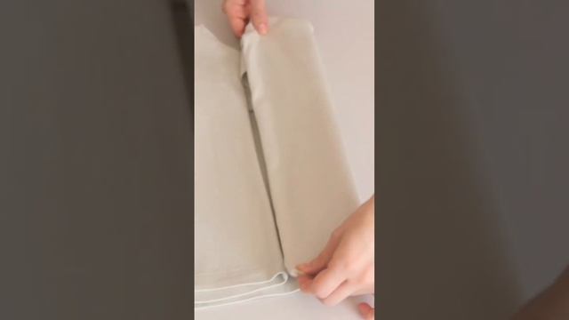 Как сложить футболку за секунду