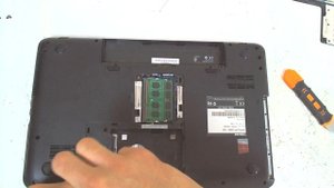 Toshiba Satellite L850 Disassembly / FAN Cleaning